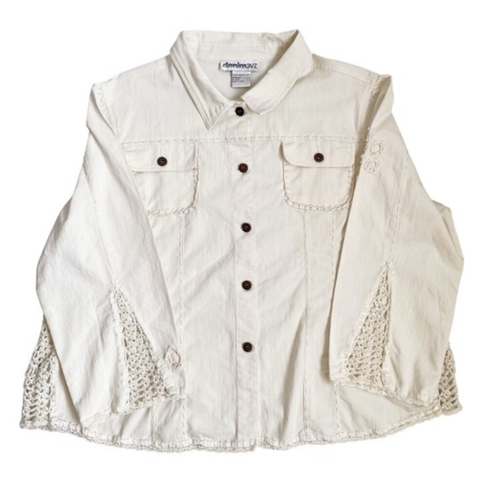Vintage 90s Earthy Whimsy White Flare Sleeve Crochet Floral Denim Jacket